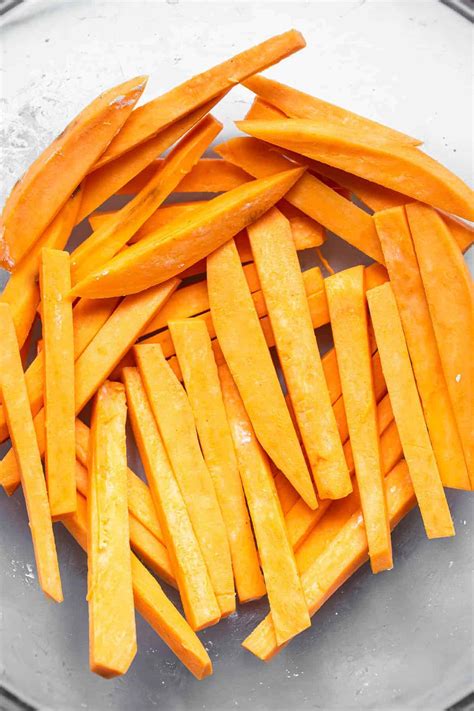 air-fryer-sweet-potato-fries-food-faith-fitness image