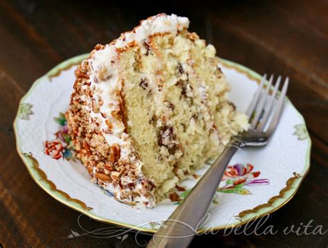 secret-to-the-best-classic-italian-cream-cake image