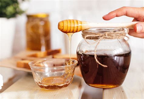 health-benefits-of-honey-and-how-to-use-it-cleveland image