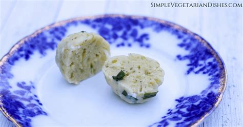 kartoffel-klosse-best-potato-dumplings-with-cheese image