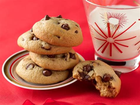 the-best-homemade-chocolate-chip-cookies image