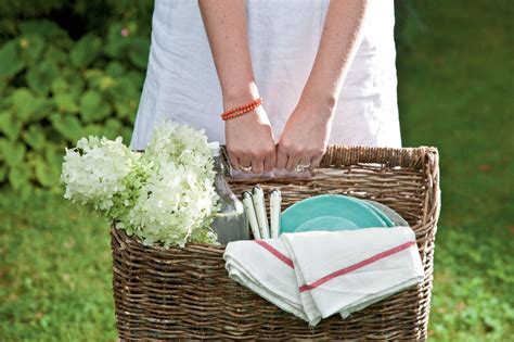 50-classic-picnic-food-ideas-for-your-next-outdoor image