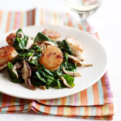 pan-seared-scallops-with-spinach-mushroom-saute image