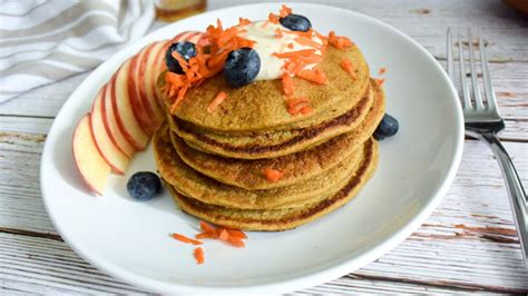 carrot-cake-oatmeal-pancakes-center-for-nutrition image