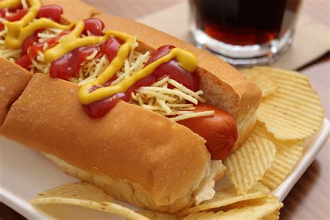 hot-dogs-7-reasons-why-hot-dogs-arent-good-for-you image