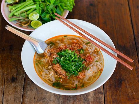 8-essential-noodle-dishes-from-laos-saveur image