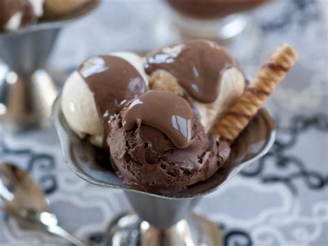 chocolate-peanut-butter-fudge-sundae-recipe-food image
