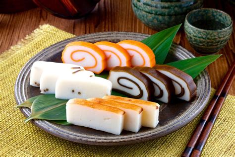 kamaboko-japanese-fish-cake-the-spruce-eats image