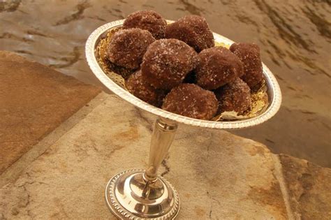 chocolate-walnut-kahlua-balls-no-bake-recipe-foodcom image