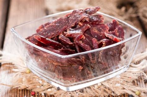how-long-to-cure-jerky-before-dehydrating-explained image