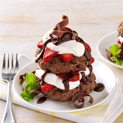 chocolate-strawberry-shortcakes-recipe-how-to-make image