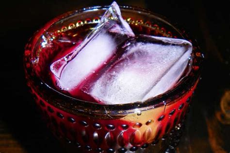 iced-hibiscus-tea-recipe-foodcom image