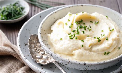 the-tastiest-kicked-up-mashed-potatoes-with-horseradish image