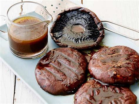 grilled-portobello-mushrooms-with-balsamic-food image