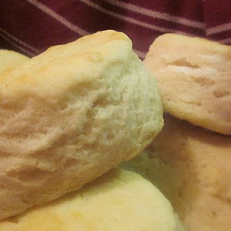 knotts-berry-farm-biscuits-recipe-425 image