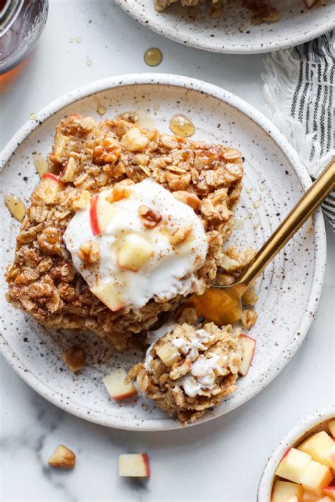 8-healthy-baked-oatmeal-recipes-great-for-meal-prep image