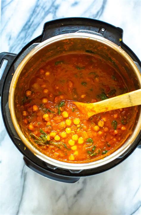 easy-instant-pot-chana-masala-chickpea-curry-eating image