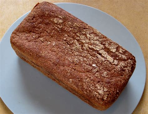 an-easy-and-healthy-100-whole-rye-bread image