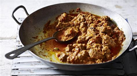 aromatic-beef-curry-recipe-bbc-food image