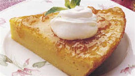 impossibly-easy-apricot-pie-recipe-bettycrockercom image