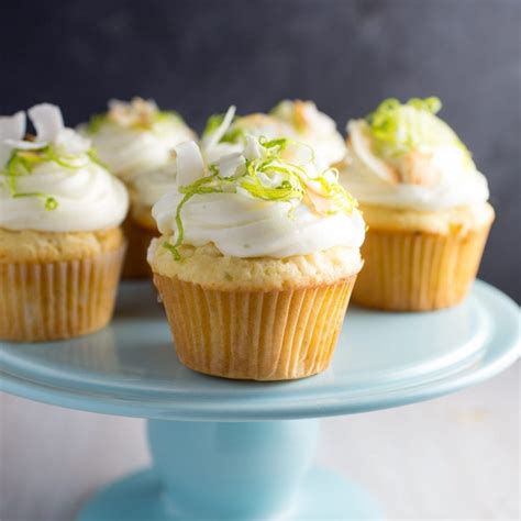 tropical-coconut-key-lime-cupcakes-nerds-with-knives image