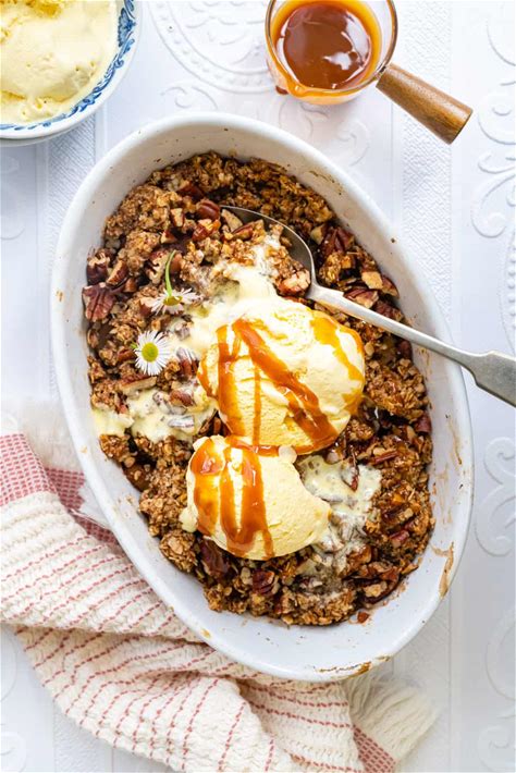 healthier-apple-crumble-with-oat-topping image