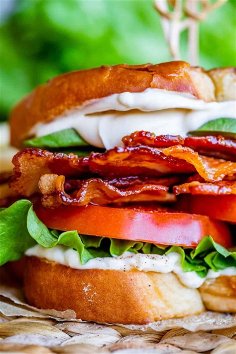 how-to-make-the-best-blt-sandwich-the-food image