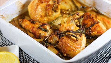 roast-chicken-with-braised-fennel-tarragon-and-lemon image