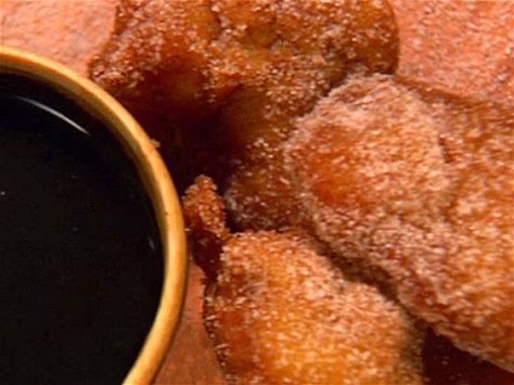 homemade-donuts-with-mexican-chocolate-sauce image