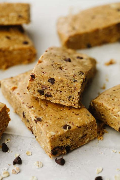 homemade-protein-bars-recipe-the image