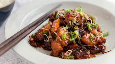 spicy-korean-pork-belly-jeyuk-bokkeum image