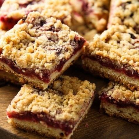 20-easy-cranberry-desserts-insanely-good image
