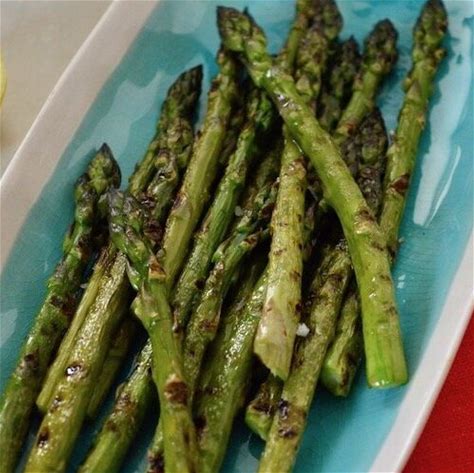 simple-griddled-asparagus-with-zingy-lemon-tin-and image