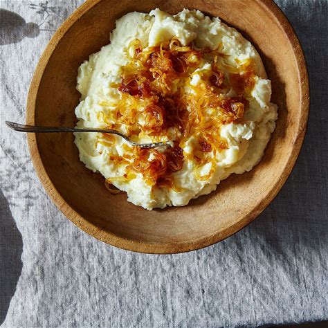 mashed-potatoes-with-caramelized-onions-goat image