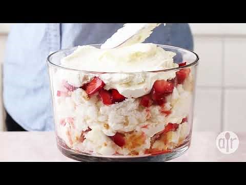 how-to-make-italian-style-strawberry-shortcake-dessert image