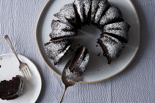 best-chocolate-bundt-cake-recipe-how-to-make-chocolate image